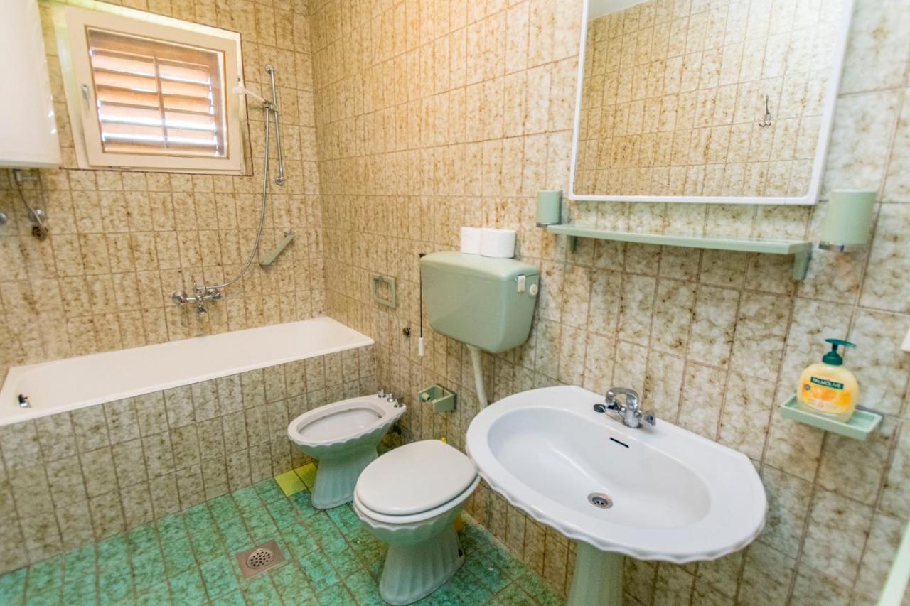 Apartment Smiljan Primosten Exterior photo